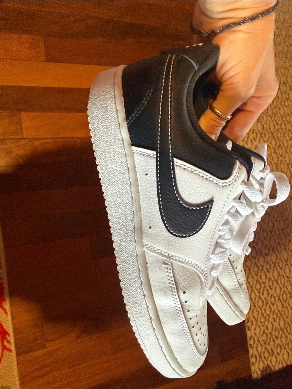 Nike White and Black Low-Top Athletic Sneakers - Picture 2 of 4